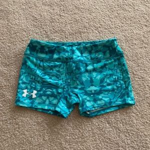 Under Armour fitted shorts, excellent condition
